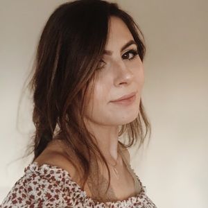 Meet your Posher, Madeline